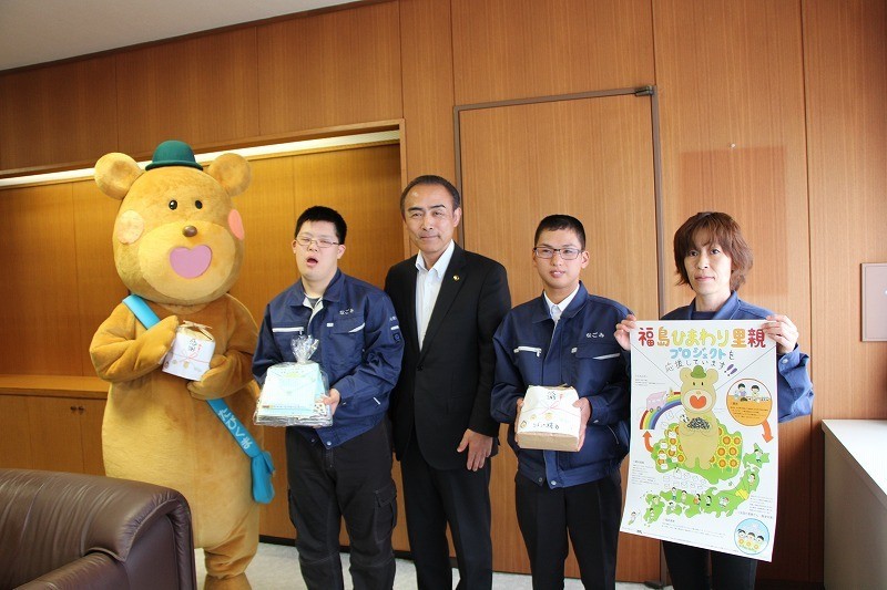 【種寄贈】二本松市 様、二本松市長 新野洋 様