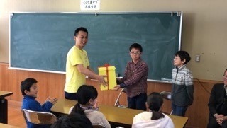 京都府　長岡第四小学校さま　ひまわりの種贈呈式開催